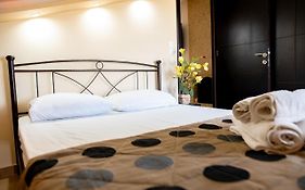 Nikitas Apartments & Loft